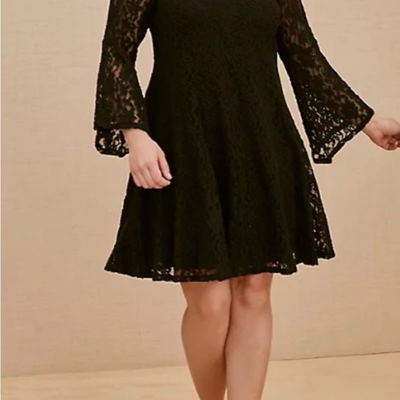 Torrid size 5 lace mini dress - bell sleeves - Picture 2 of 3